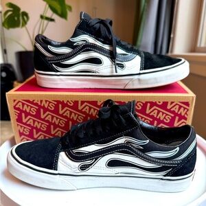 VANS Old Skool Flame Suede Canvas Shoes Black White Low